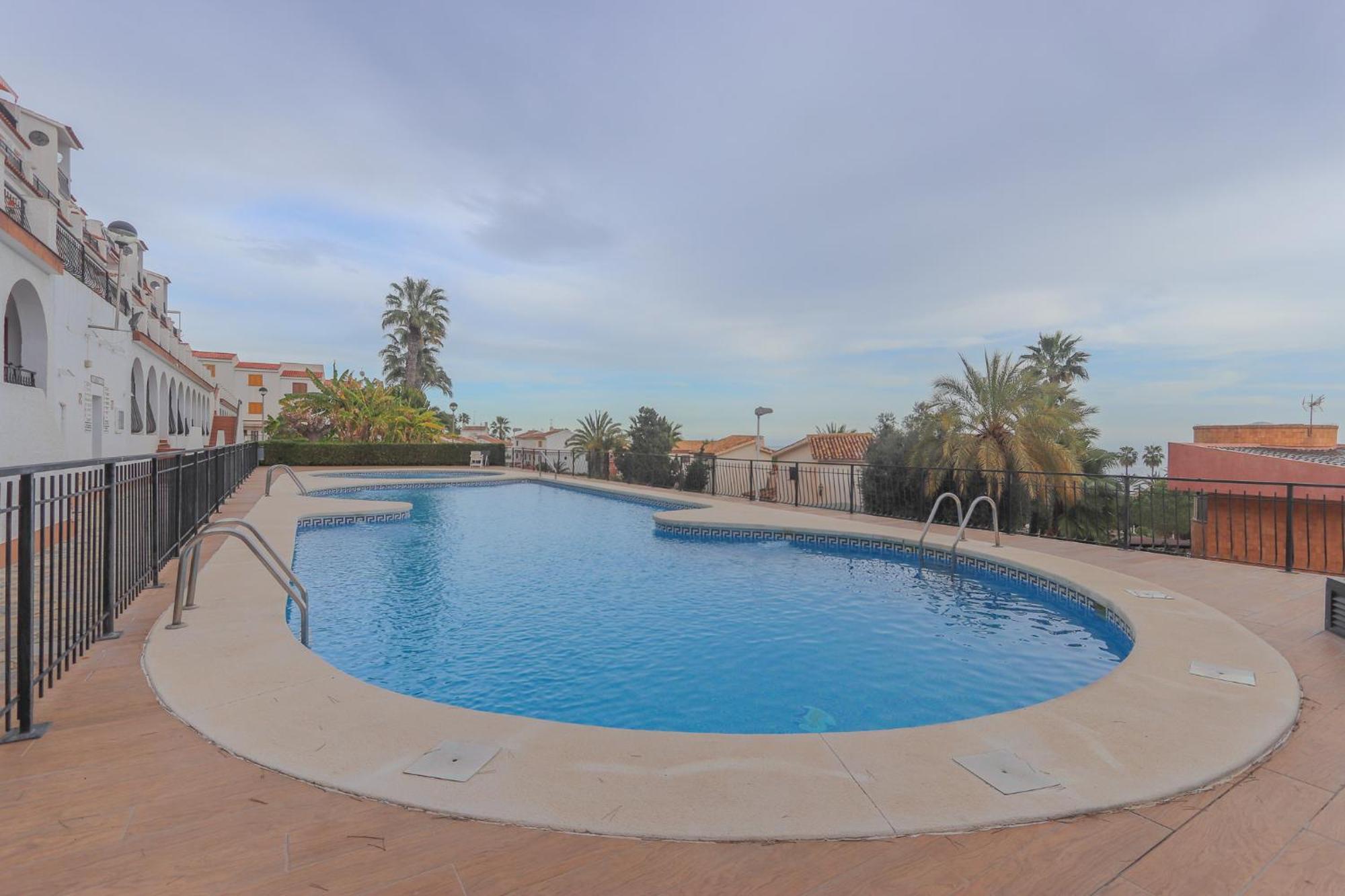 022 - Las Palmeras III - 001 - Comfortholidays Санта Пола Экстерьер фото